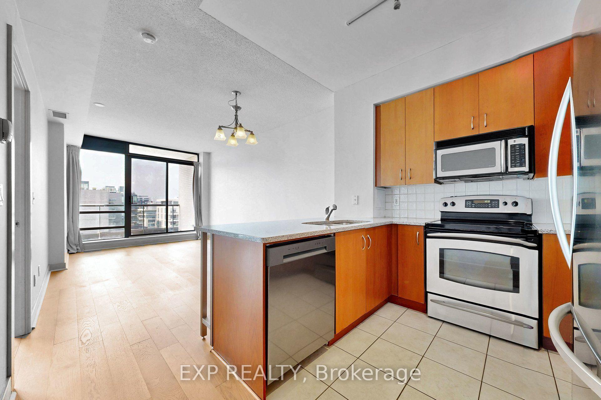 Photo 8 of Unit 1208, 438 King Street W, Toronto, Waterfront Communities — HOMEH