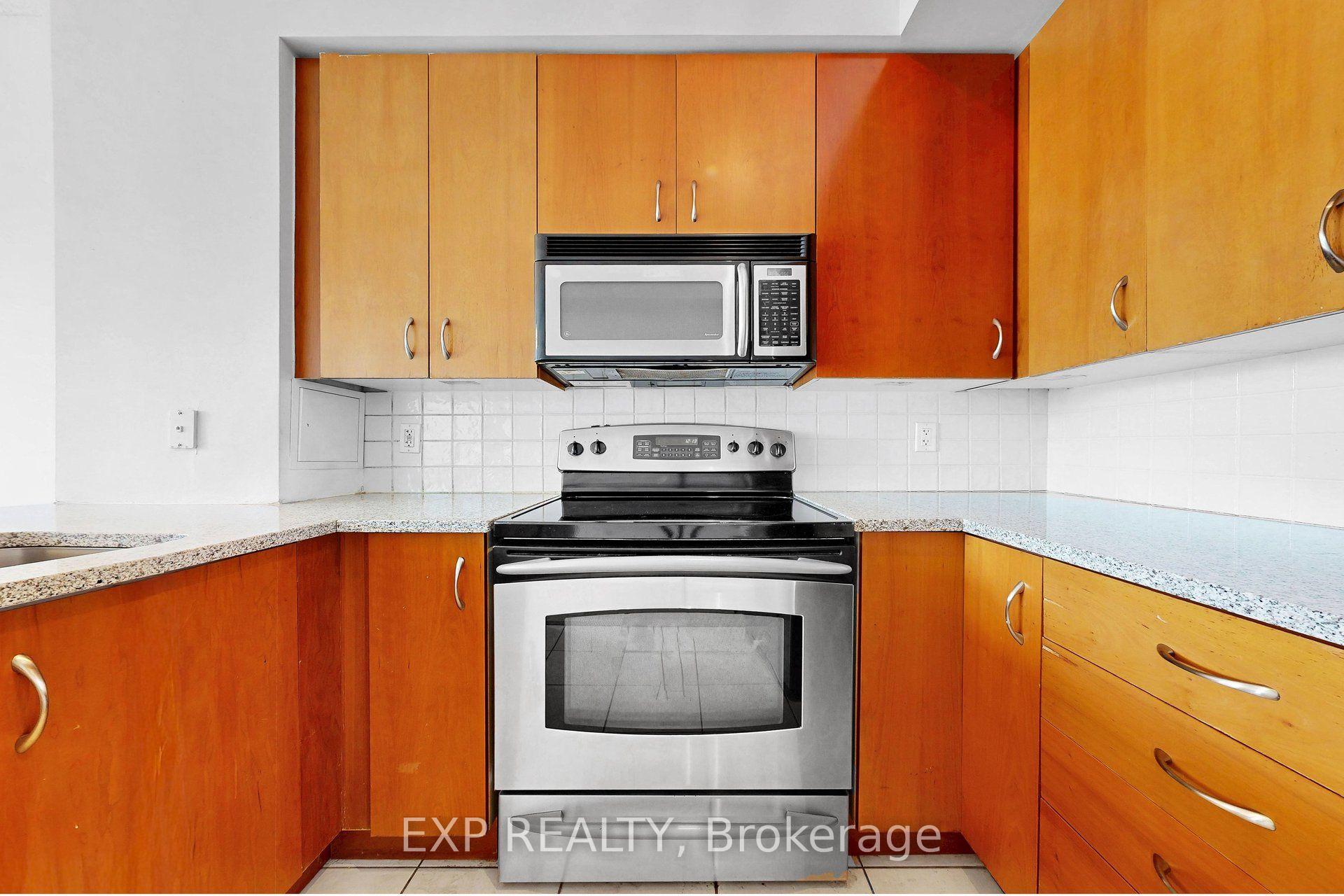 Photo 9 of Unit 1208, 438 King Street W, Toronto, Waterfront Communities — HOMEH