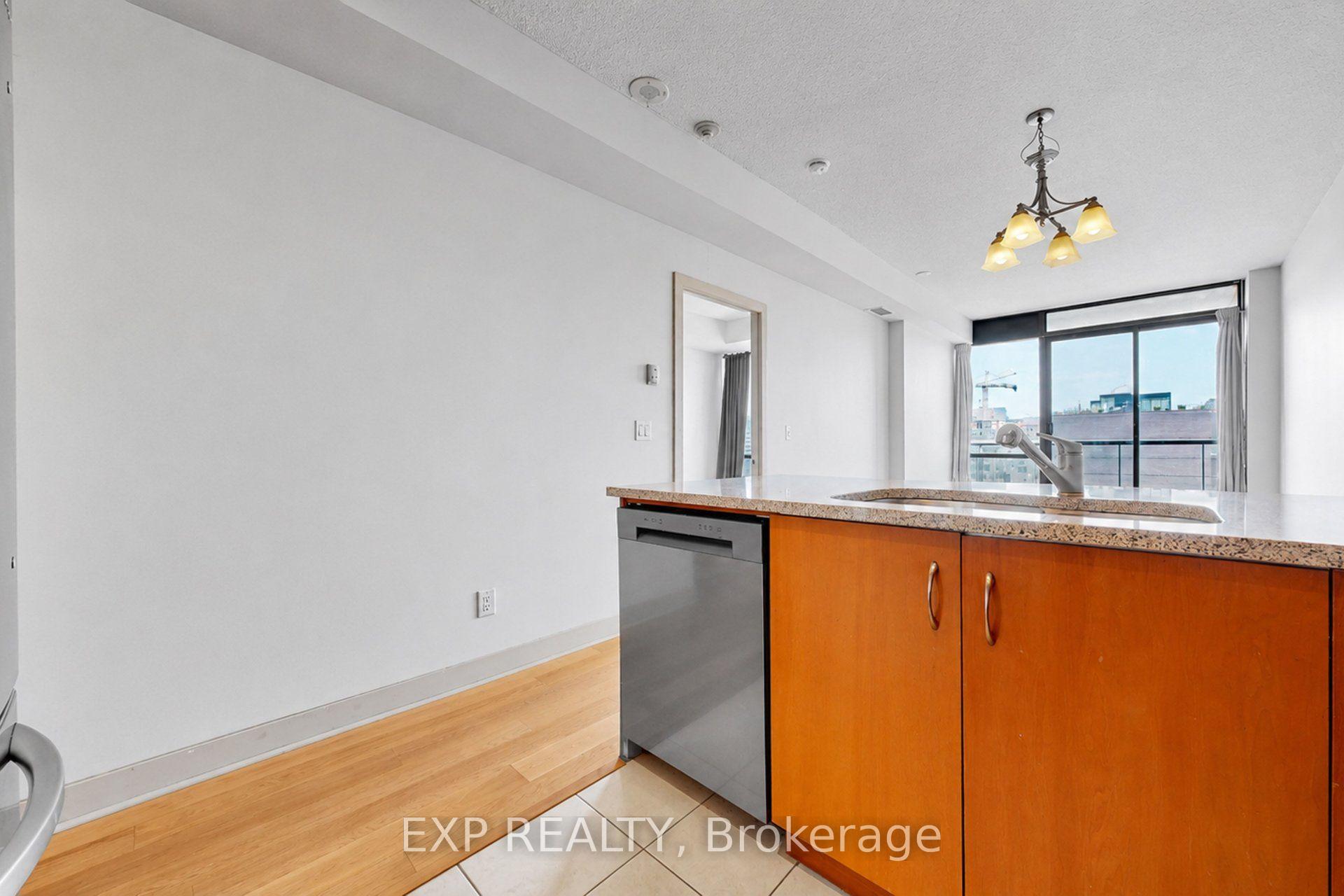 Photo 10 of Unit 1208, 438 King Street W, Toronto, Waterfront Communities — HOMEH