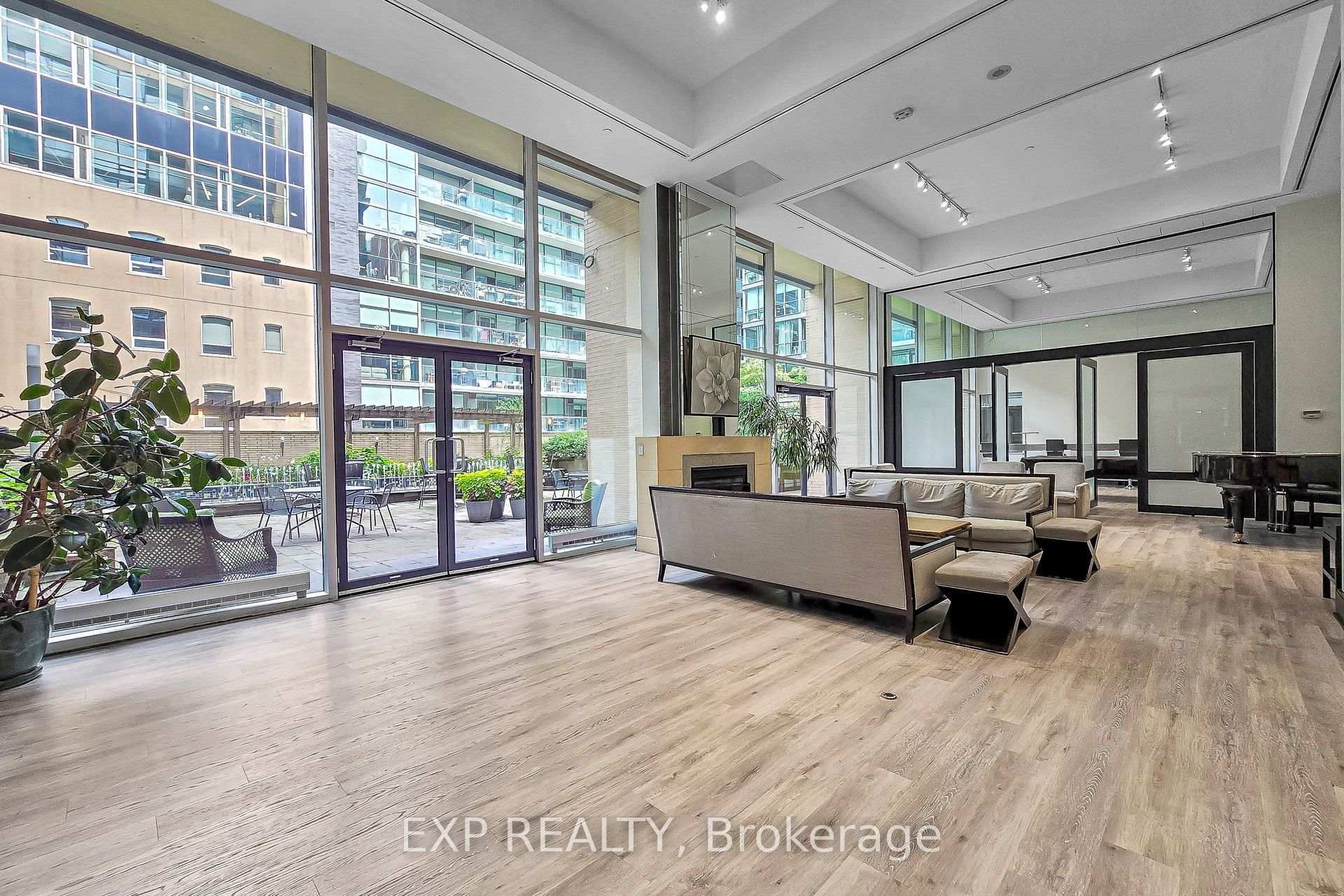 Photo 34 of Unit 1208, 438 King Street W, Toronto, Waterfront Communities — HOMEH