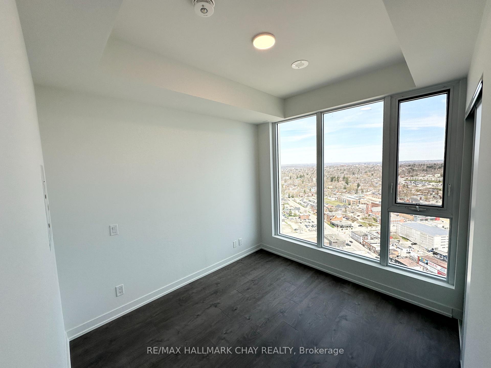 Photo 9 of Unit 3005, 39 Mary Street, Barrie, City Centre — HOMEH