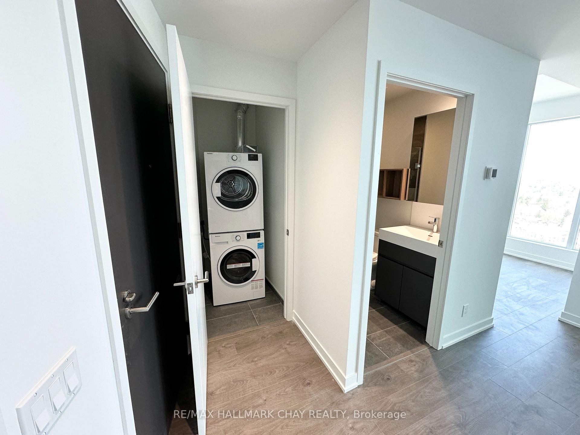 Photo 15 of Unit 3005, 39 Mary Street, Barrie, City Centre — HOMEH