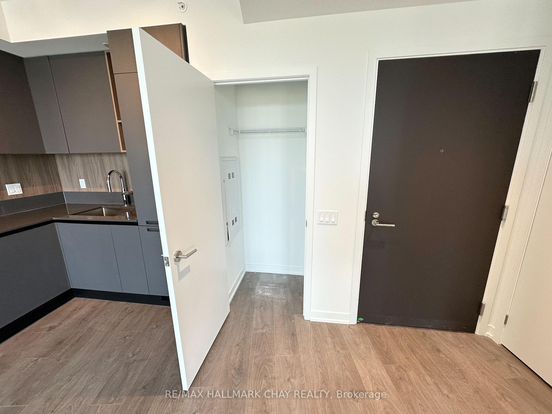 Photo 17 of Unit 3005, 39 Mary Street, Barrie, City Centre — HOMEH