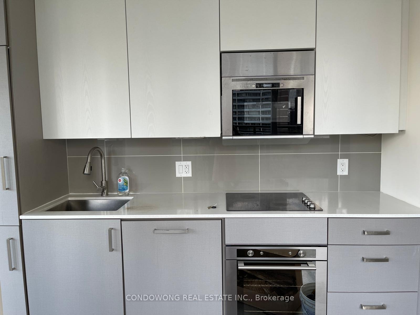 Photo 3 of Unit 905, 17 Dundonald Street, Toronto, Church-Yonge Corridor — HOMEH