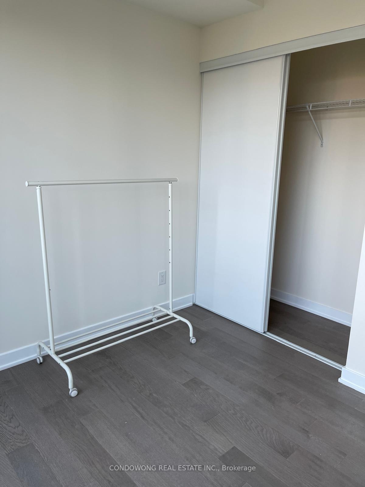 Photo 6 of Unit 905, 17 Dundonald Street, Toronto, Church-Yonge Corridor — HOMEH