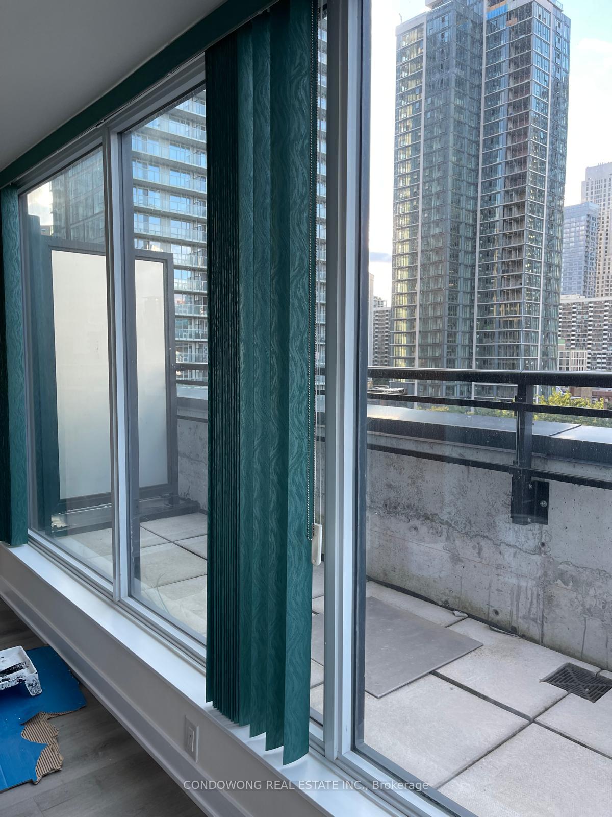 Photo 8 of Unit 905, 17 Dundonald Street, Toronto, Church-Yonge Corridor — HOMEH