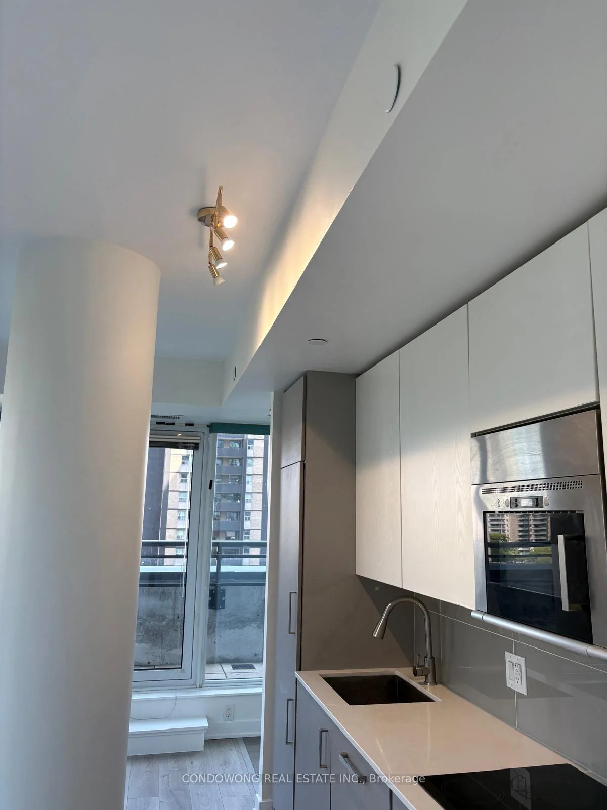 Photo 9 of Unit 905, 17 Dundonald Street, Toronto, Church-Yonge Corridor — HOMEH
