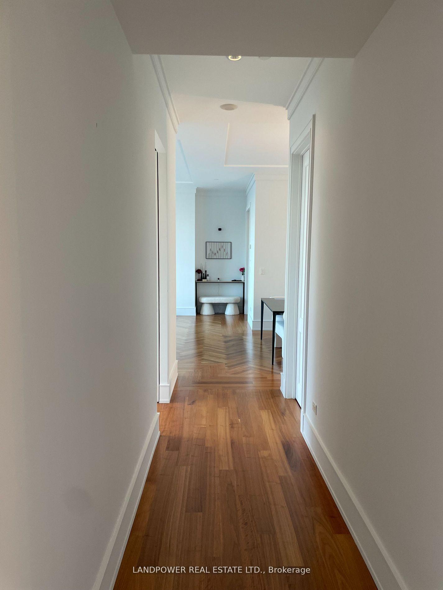 Photo 5 of Unit 3702, 183 Wellington Street, Toronto, Waterfront Communities — HOMEH