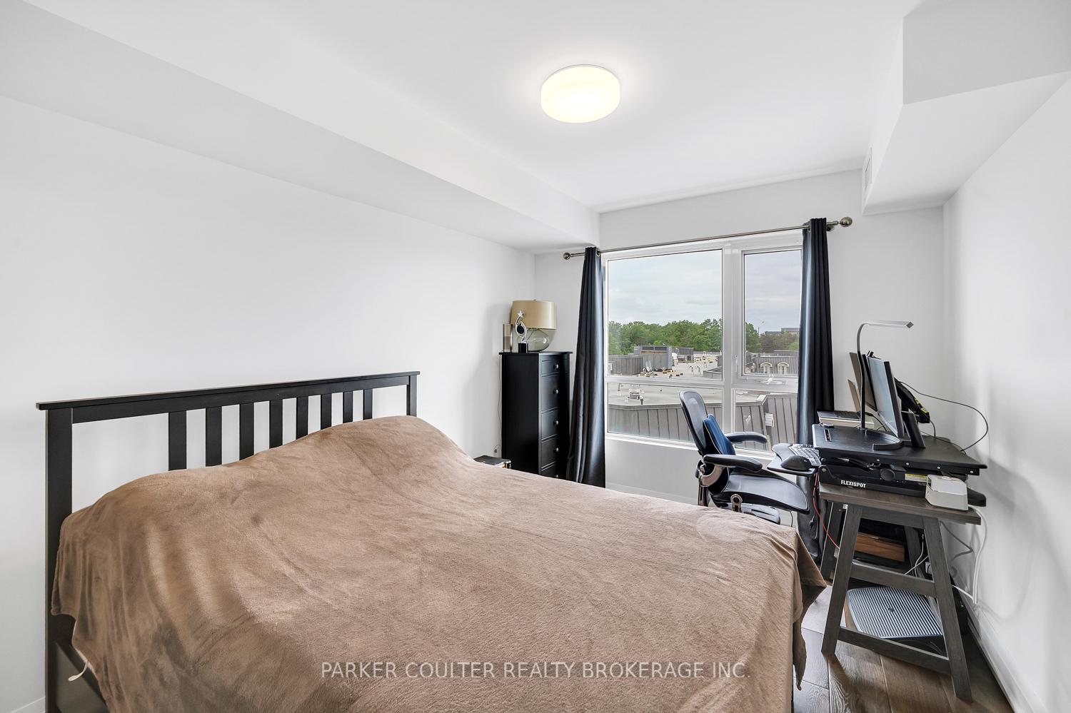 Photo 15 of Unit 909, 58 Lakeside Terrace, Barrie, Little Lake — HOMEH