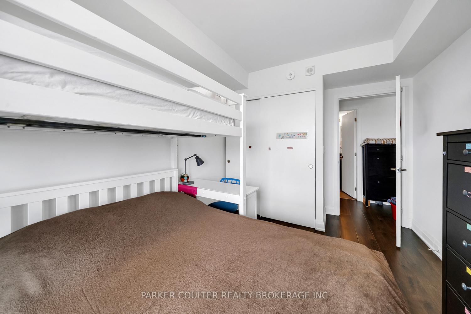 Photo 21 of Unit 909, 58 Lakeside Terrace, Barrie, Little Lake — HOMEH