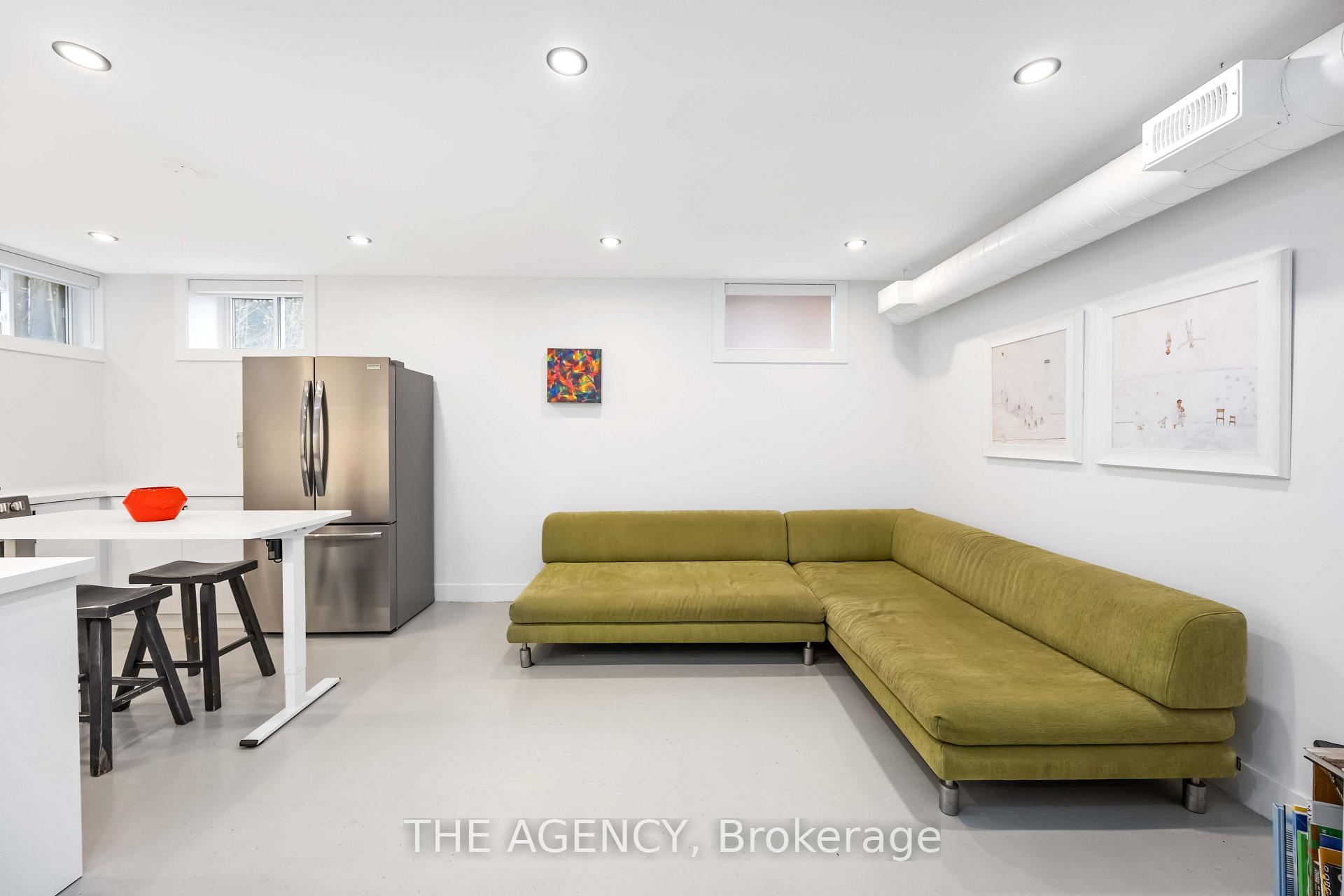 Photo 8 of Unit D, 2508 Lakeshore Boulevard, Etobicoke, Mimico — HOMEH