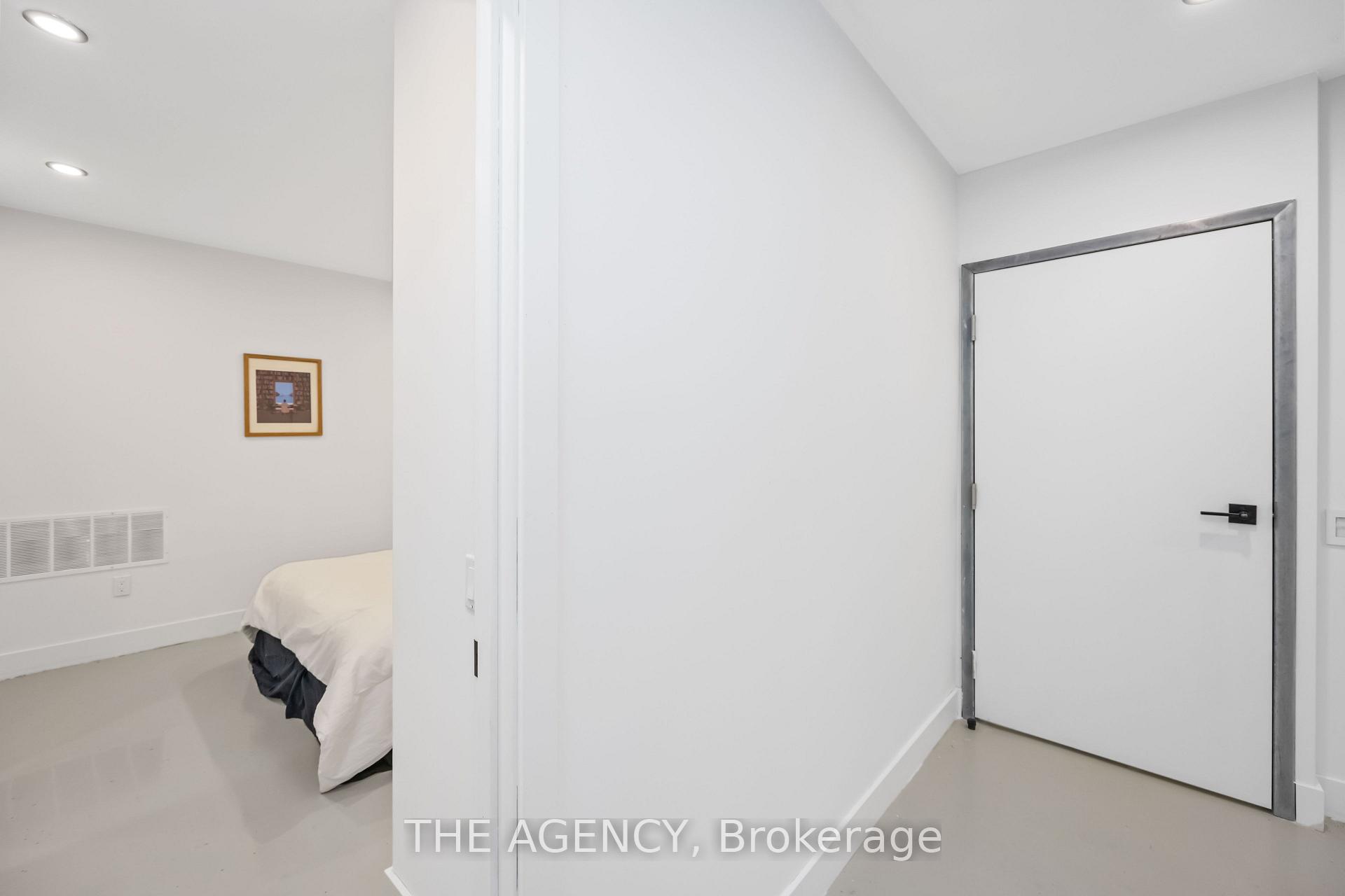 Photo 16 of Unit D, 2508 Lakeshore Boulevard, Etobicoke, Mimico — HOMEH