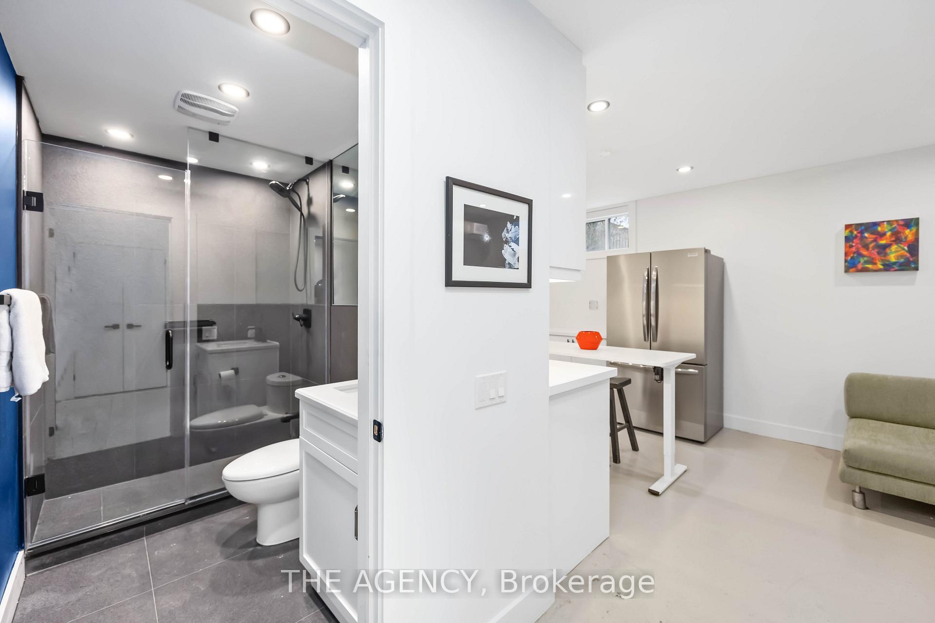 Photo 19 of Unit D, 2508 Lakeshore Boulevard, Etobicoke, Mimico — HOMEH