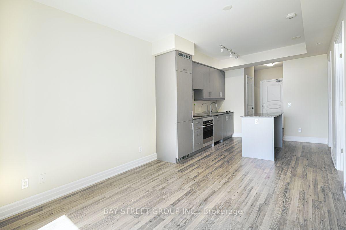 Photo 8 of Unit 1107, 9085 Jane Street, Vaughan, Concord — HOMEH