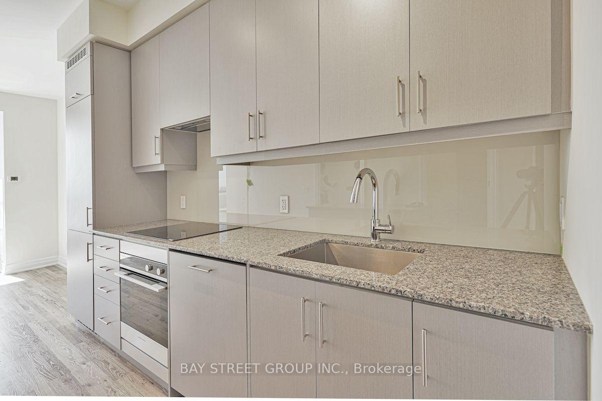 Photo 9 of Unit 1107, 9085 Jane Street, Vaughan, Concord — HOMEH