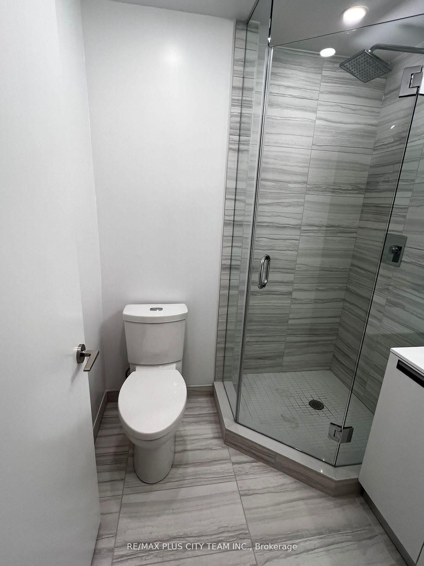 Photo 7 of Unit 316, 160 Kingsway Crescent W, Etobicoke, Kingsway South — HOMEH