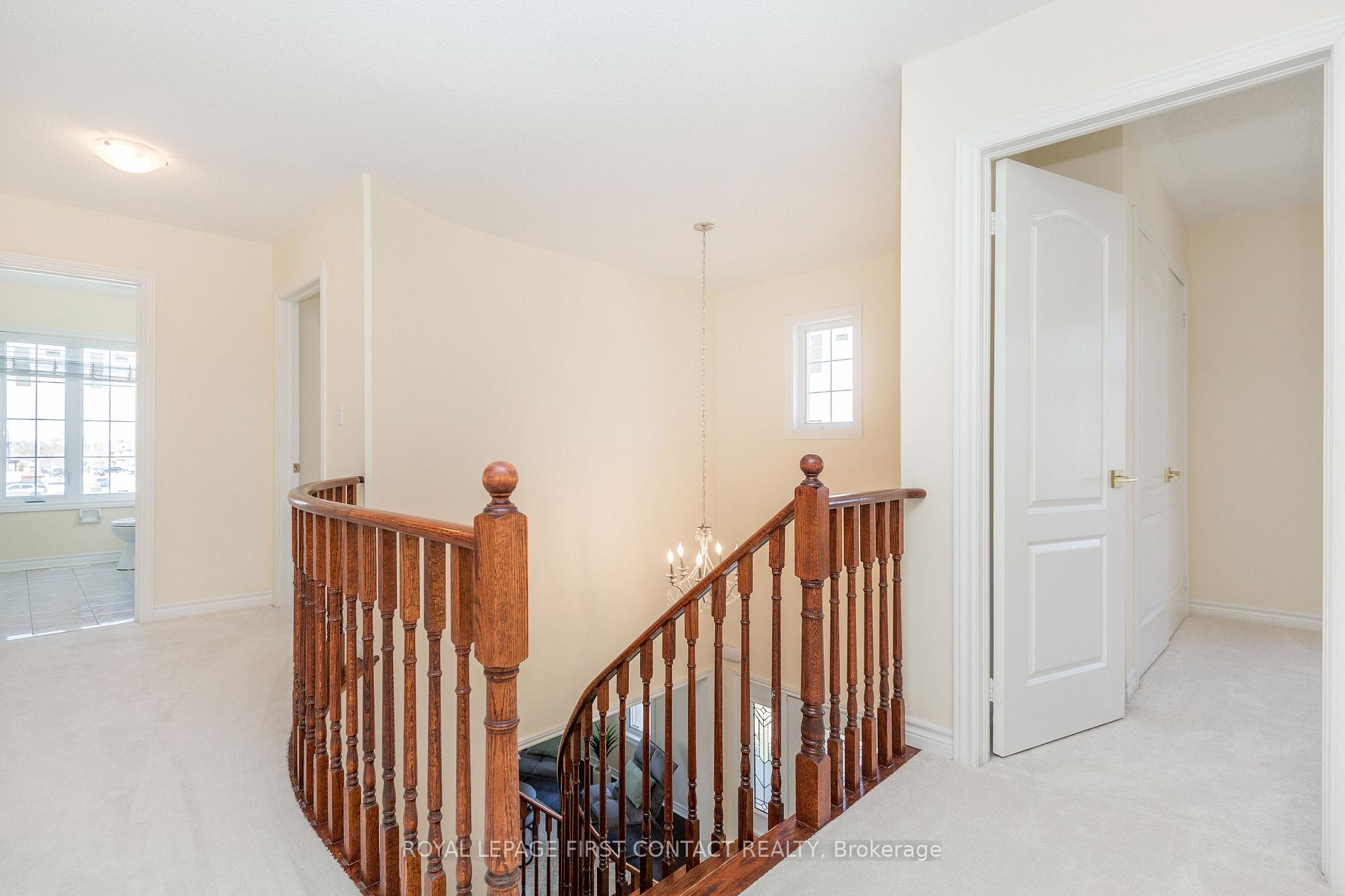 Photo 21 of 1 Griffin Gate, Barrie, Innis-Shore — HOMEH