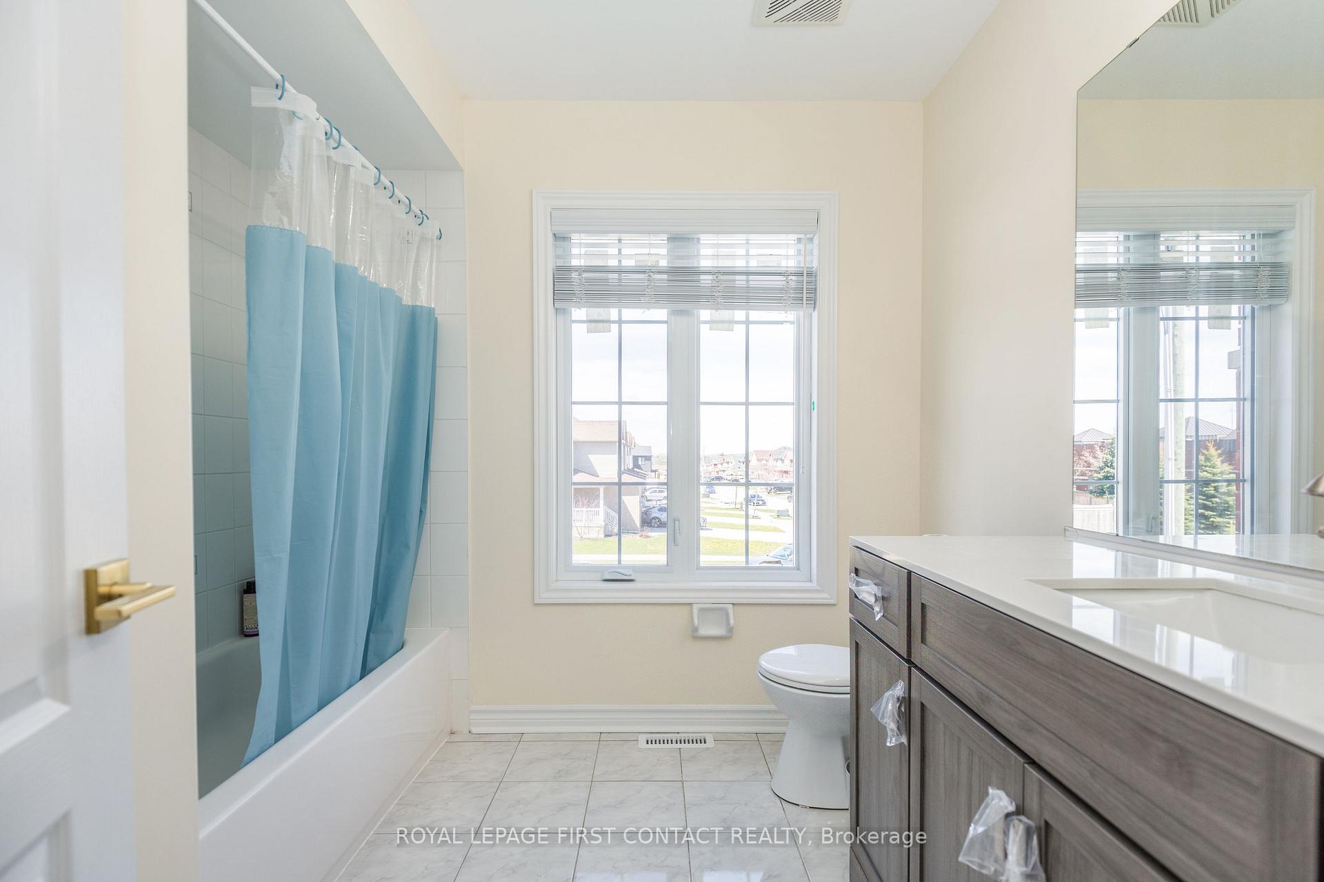Photo 32 of 1 Griffin Gate, Barrie, Innis-Shore — HOMEH