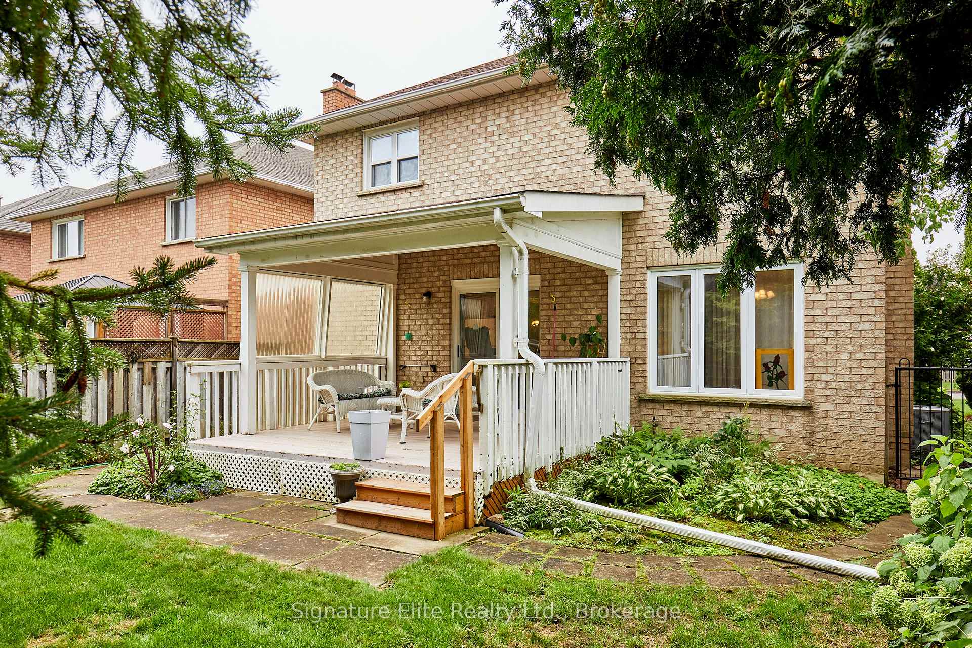 Photo 18 of 33 Waller Street, Whitby, Rolling Acres — HOMEH