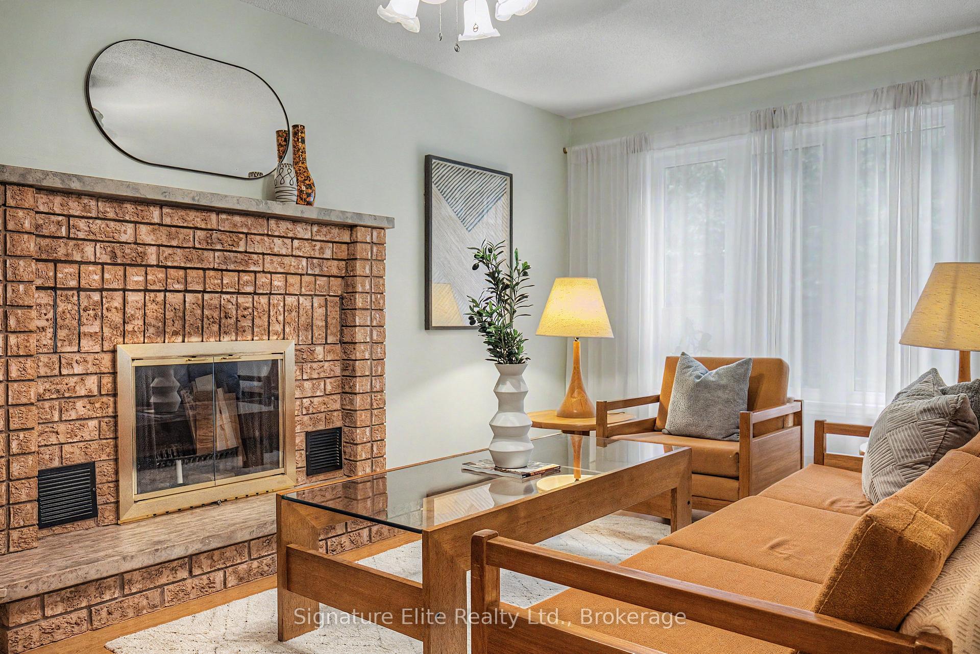 Photo 21 of 33 Waller Street, Whitby, Rolling Acres — HOMEH