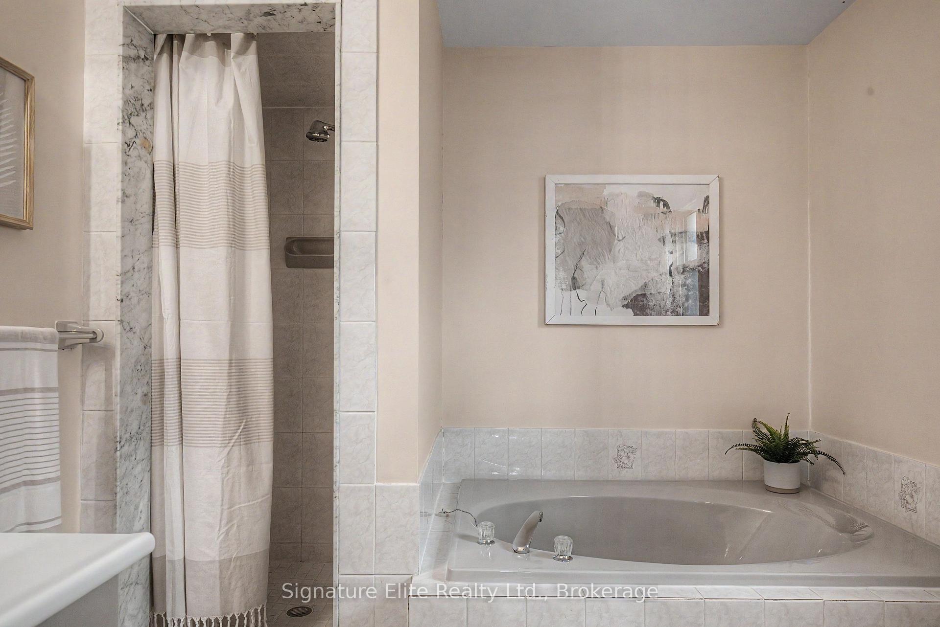 Photo 30 of 33 Waller Street, Whitby, Rolling Acres — HOMEH