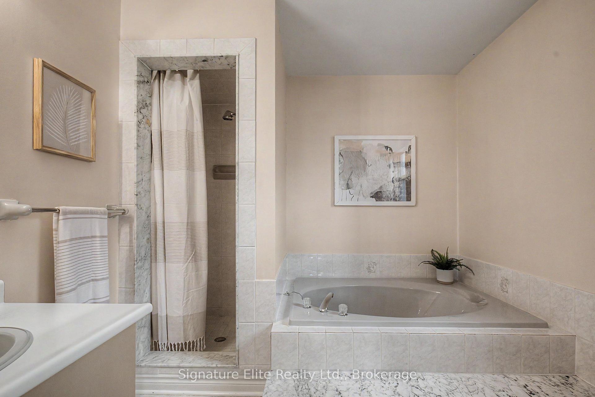 Photo 31 of 33 Waller Street, Whitby, Rolling Acres — HOMEH