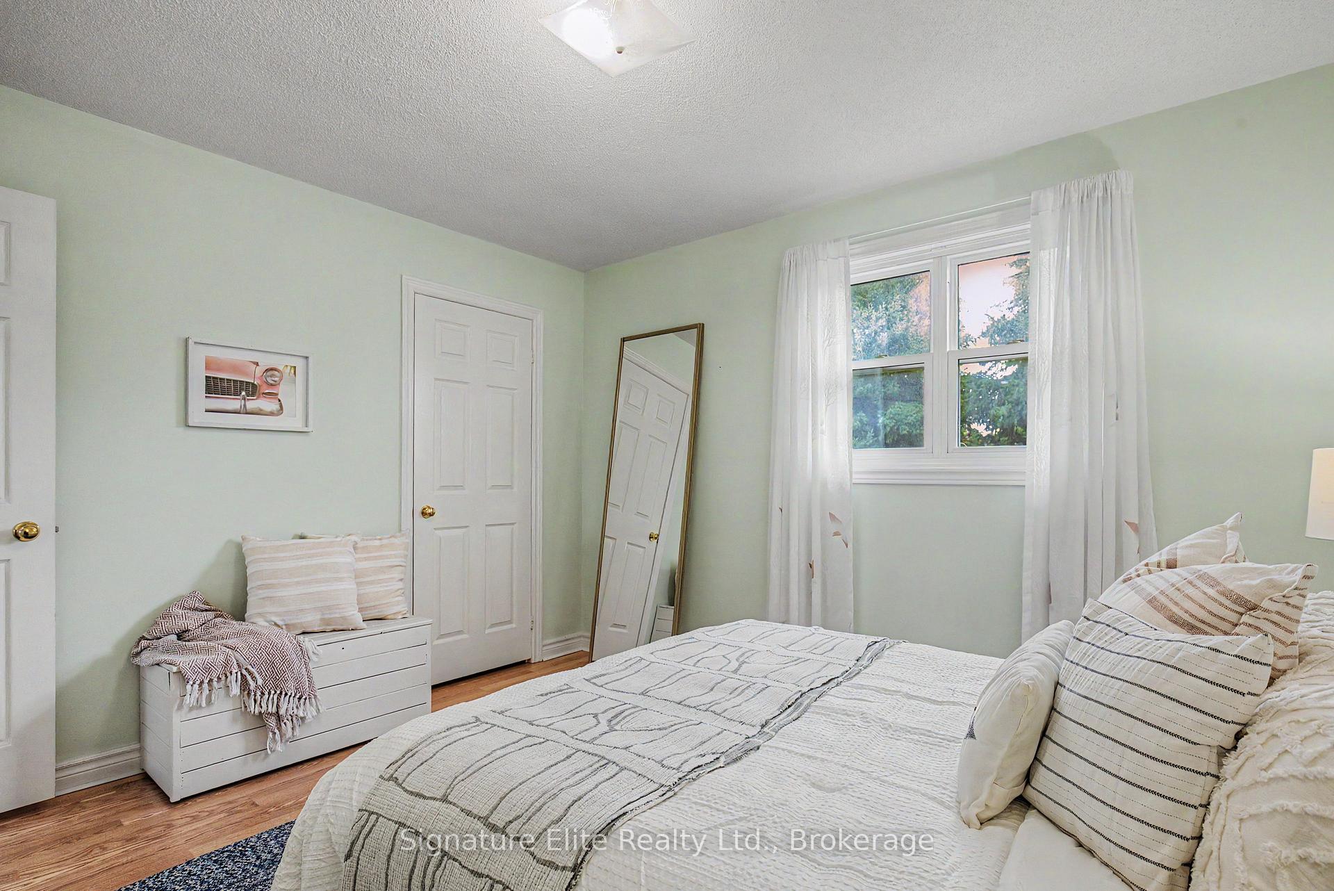 Photo 34 of 33 Waller Street, Whitby, Rolling Acres — HOMEH