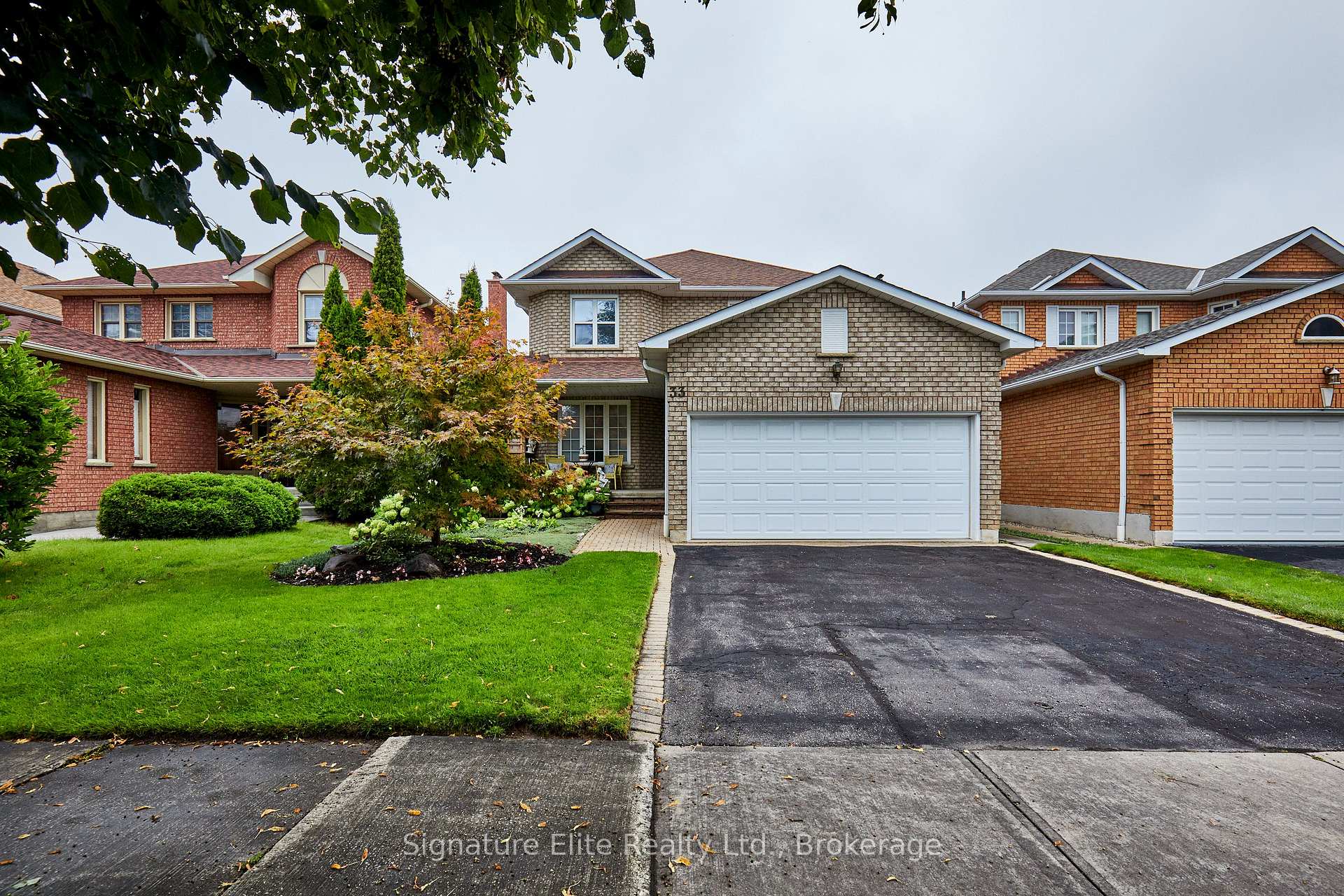 Photo 42 of 33 Waller Street, Whitby, Rolling Acres — HOMEH