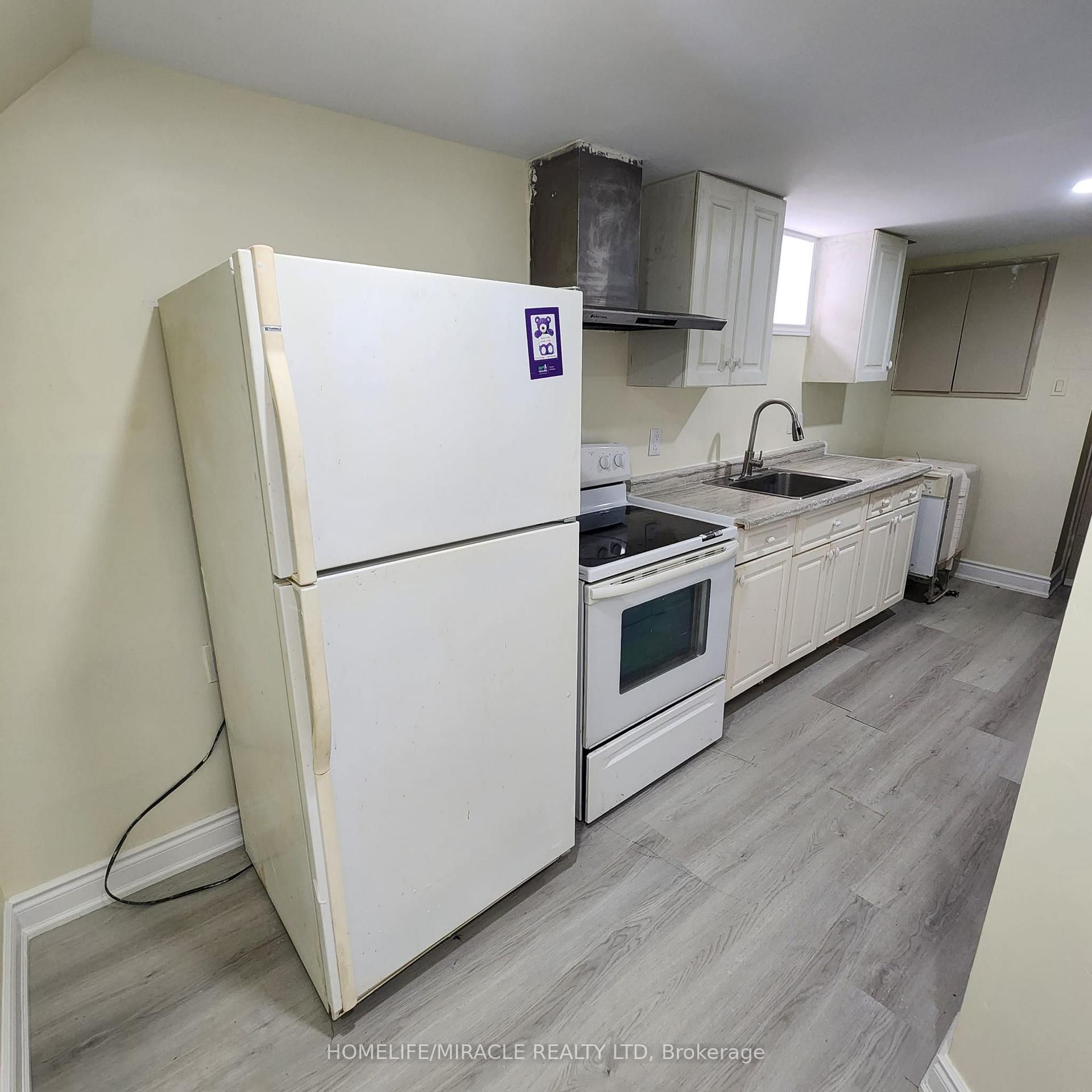 Photo 1 of 491 Salisbury Street, London, East C — HOMEH