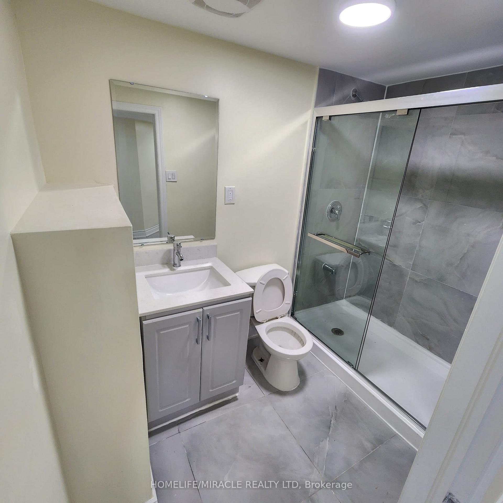 Photo 5 of 491 Salisbury Street, London, East C — HOMEH