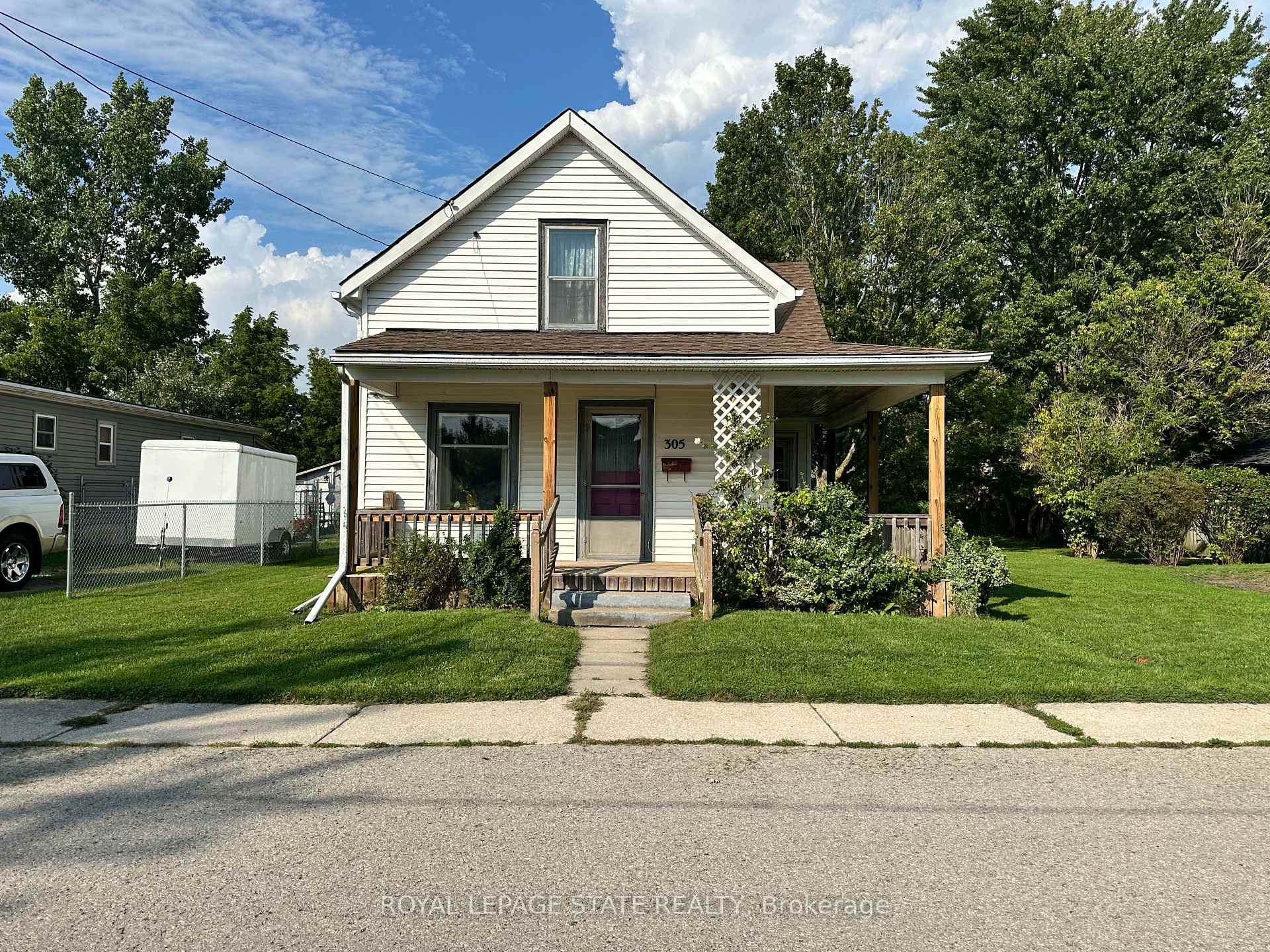 Photo of 305 North Cayuga Street W
