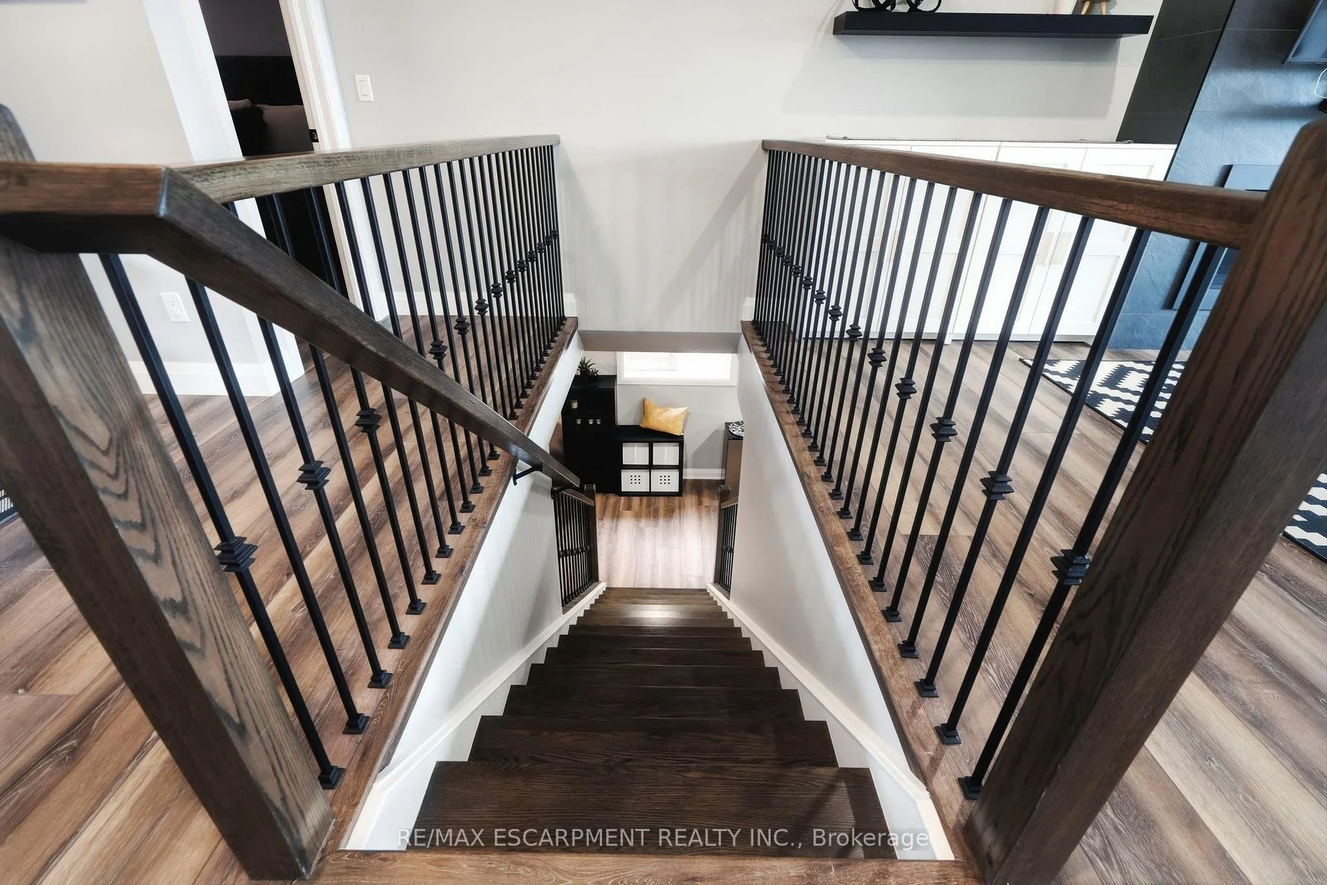 Photo 74 of 14 Hudson Drive, Brantford, Oakhill Dr — HOMEH