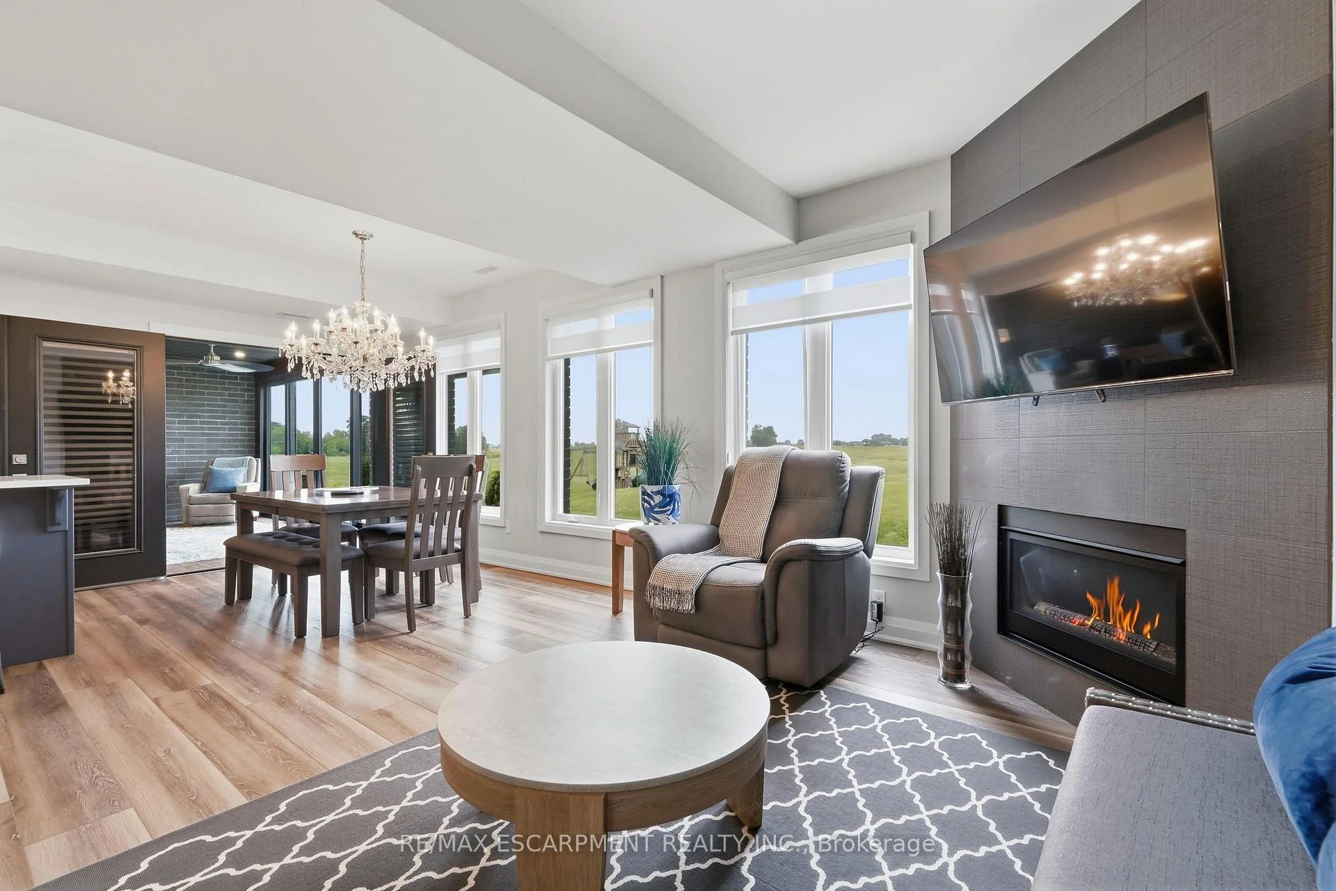 Photo 87 of 14 Hudson Drive, Brantford, Oakhill Dr — HOMEH