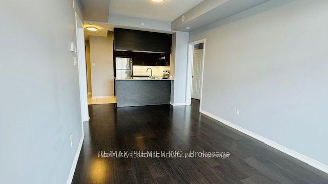 Photo 7 of Unit 313, 54 Sky Harbour Drive, Brampton, Bram West — HOMEH