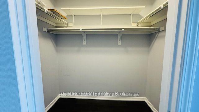 Photo 14 of Unit 313, 54 Sky Harbour Drive, Brampton, Bram West — HOMEH