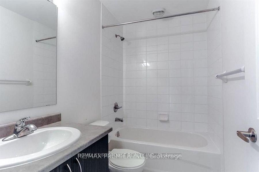Photo 15 of Unit 313, 54 Sky Harbour Drive, Brampton, Bram West — HOMEH