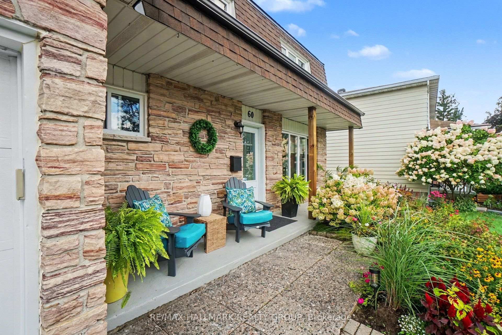 Photo 3 of 60 Woodburn Drive, Ottawa, Blackburn Hamlet — HOMEH