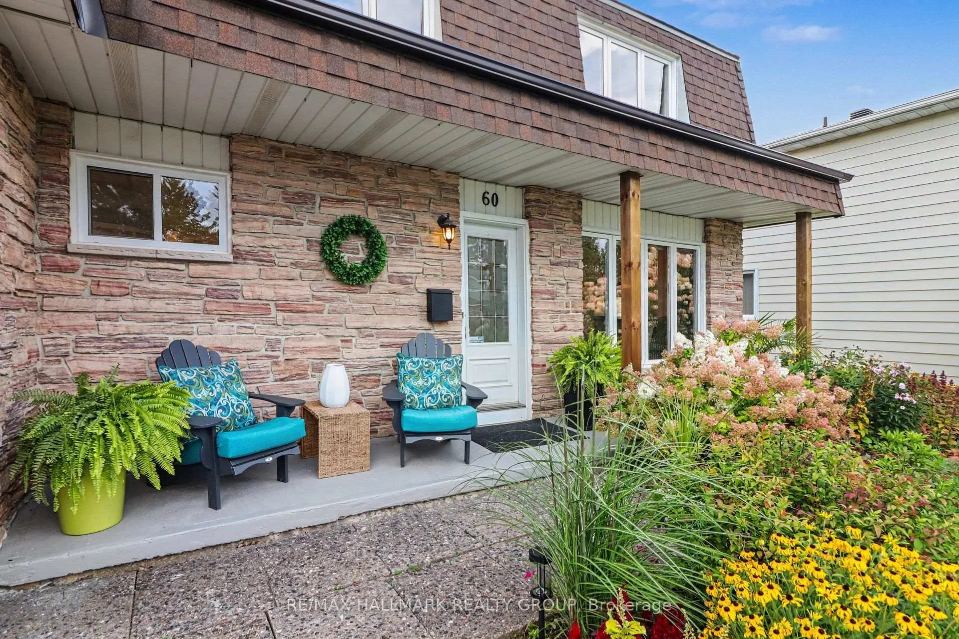 Photo 4 of 60 Woodburn Drive, Ottawa, Blackburn Hamlet — HOMEH