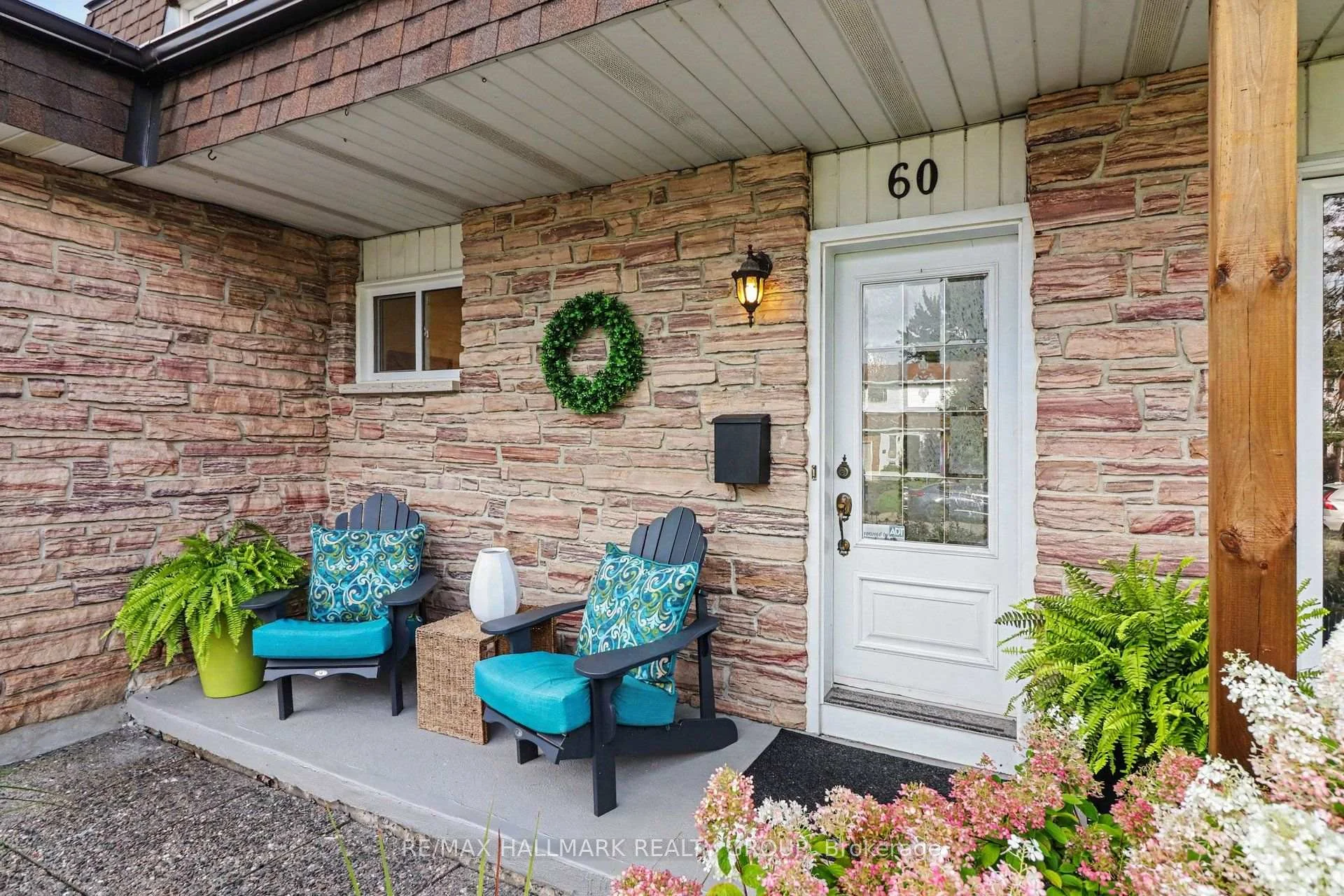 Photo 5 of 60 Woodburn Drive, Ottawa, Blackburn Hamlet — HOMEH