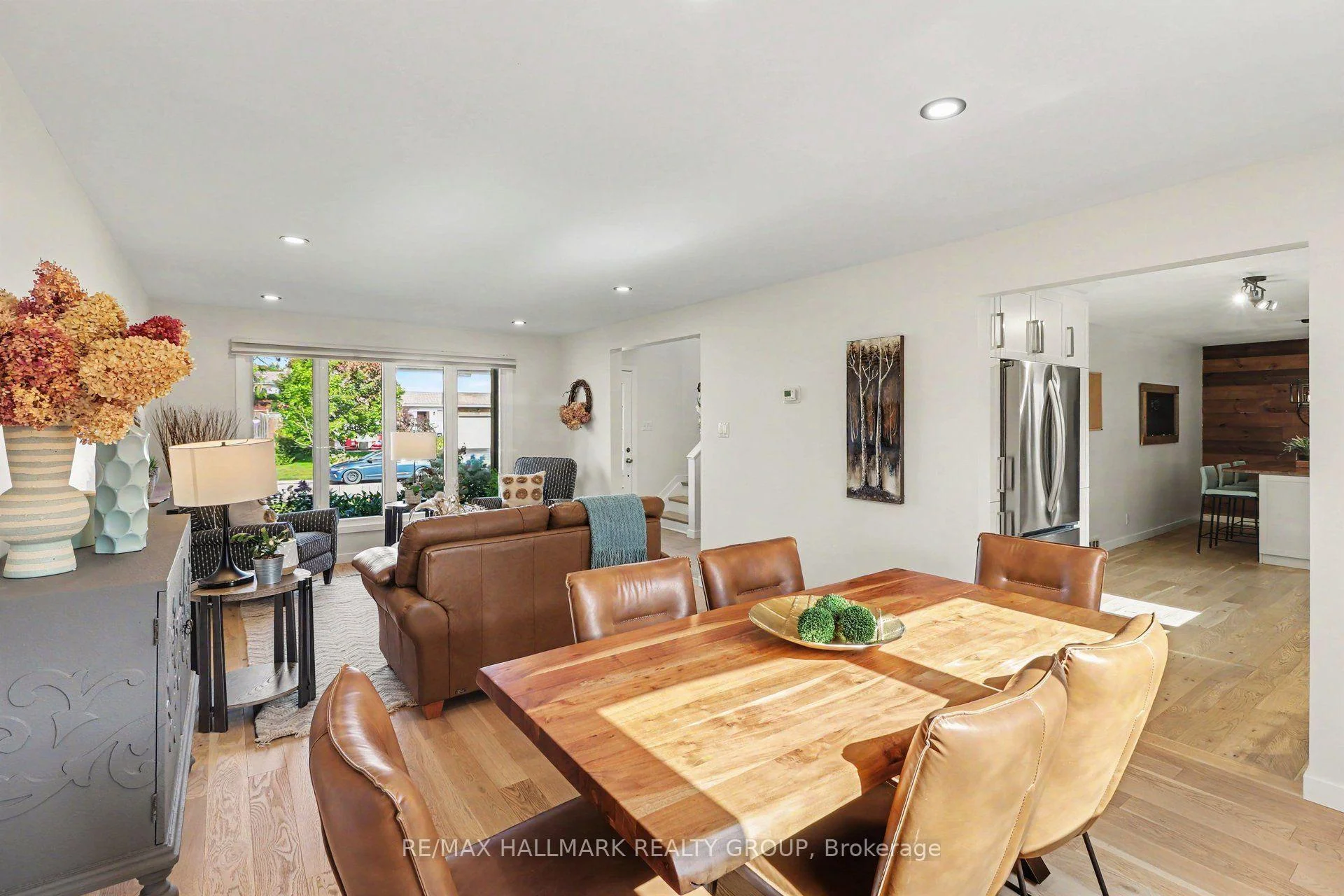 Photo 11 of 60 Woodburn Drive, Ottawa, Blackburn Hamlet — HOMEH
