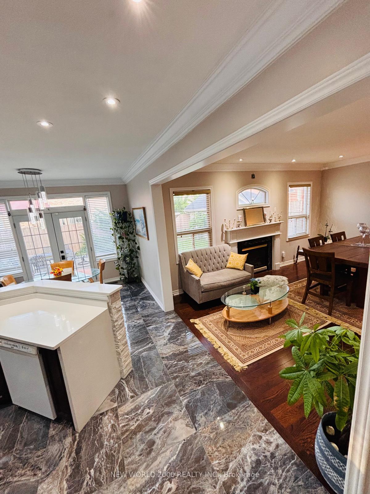 Photo 5 of 137 Fitzgerald Crescent, Milton, Dempsey — HOMEH