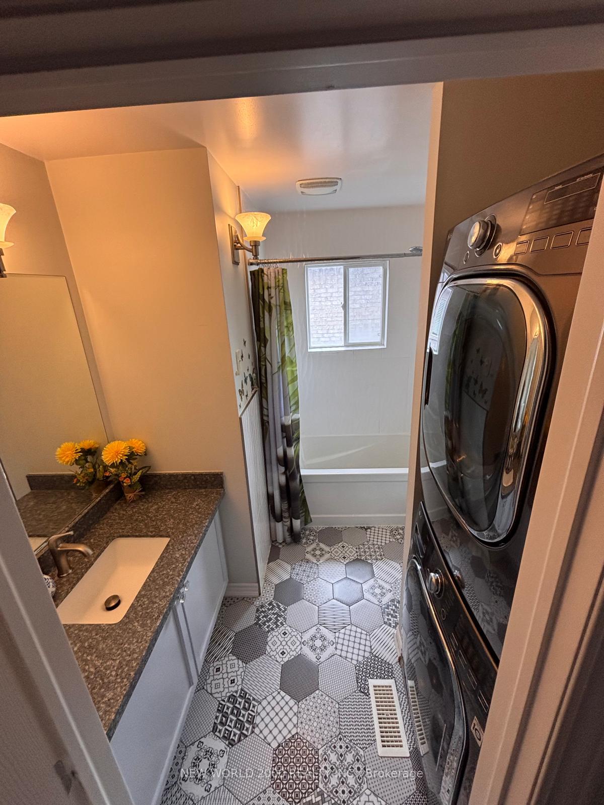 Photo 27 of 137 Fitzgerald Crescent, Milton, Dempsey — HOMEH