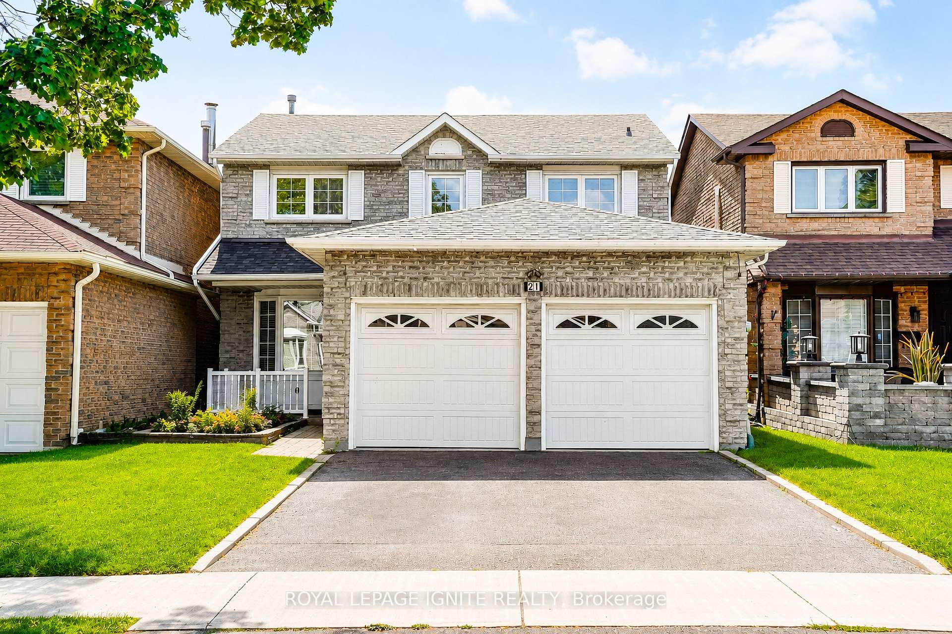 Photo of 21 Halfmoon Square