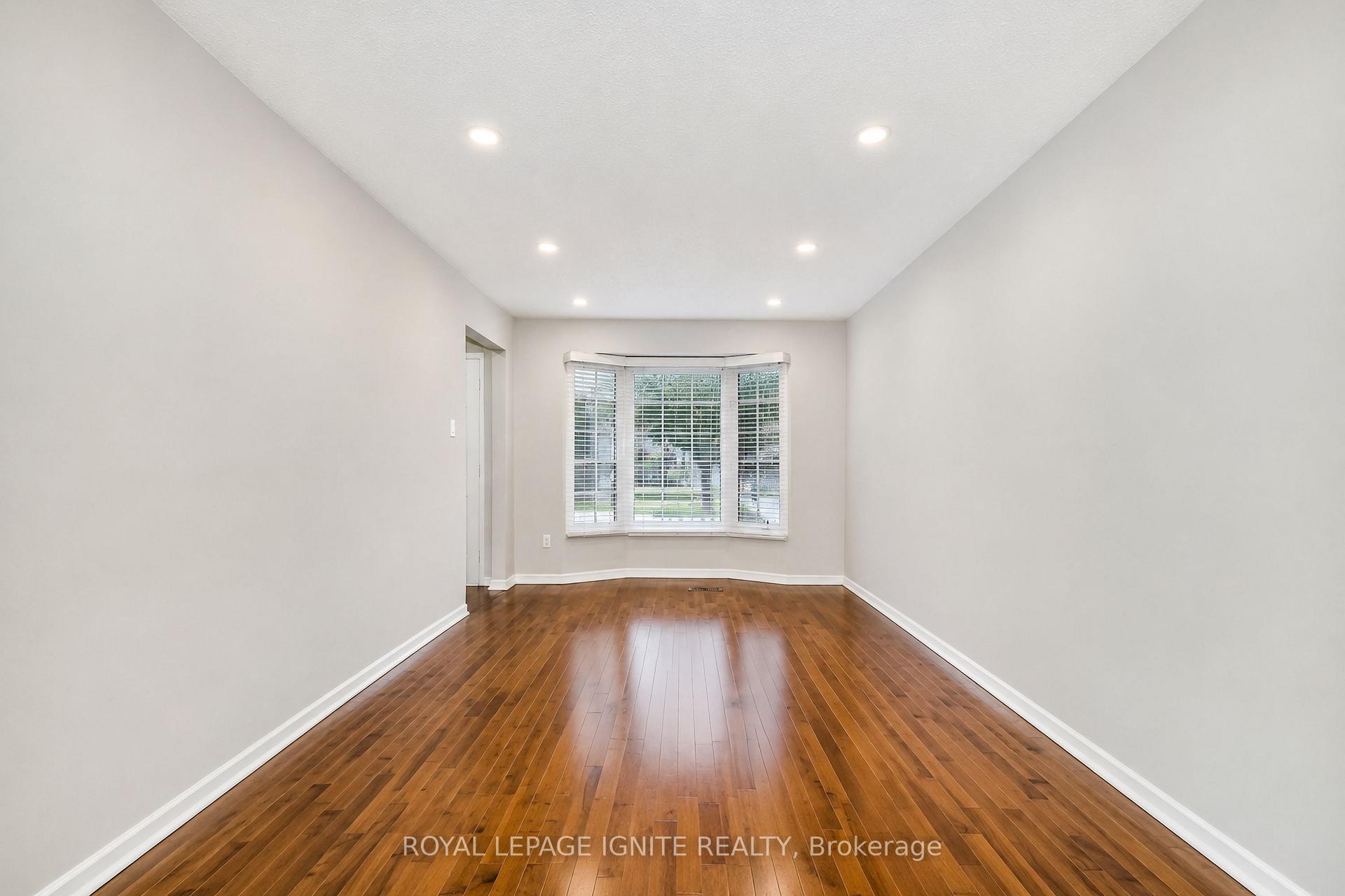 Photo 9 of 21 Halfmoon Square, Scarborough, Highland Creek — HOMEH
