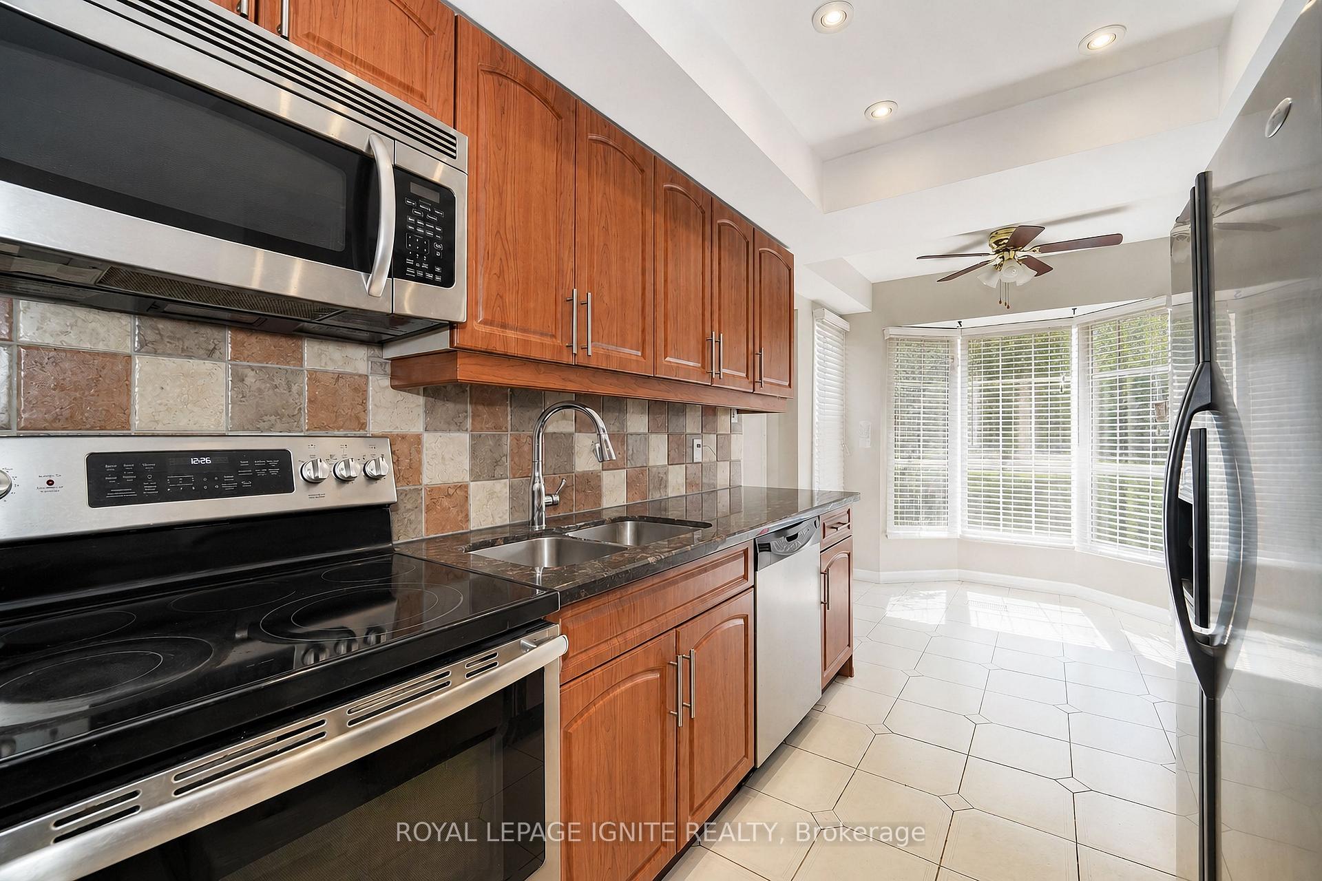 Photo 12 of 21 Halfmoon Square, Scarborough, Highland Creek — HOMEH