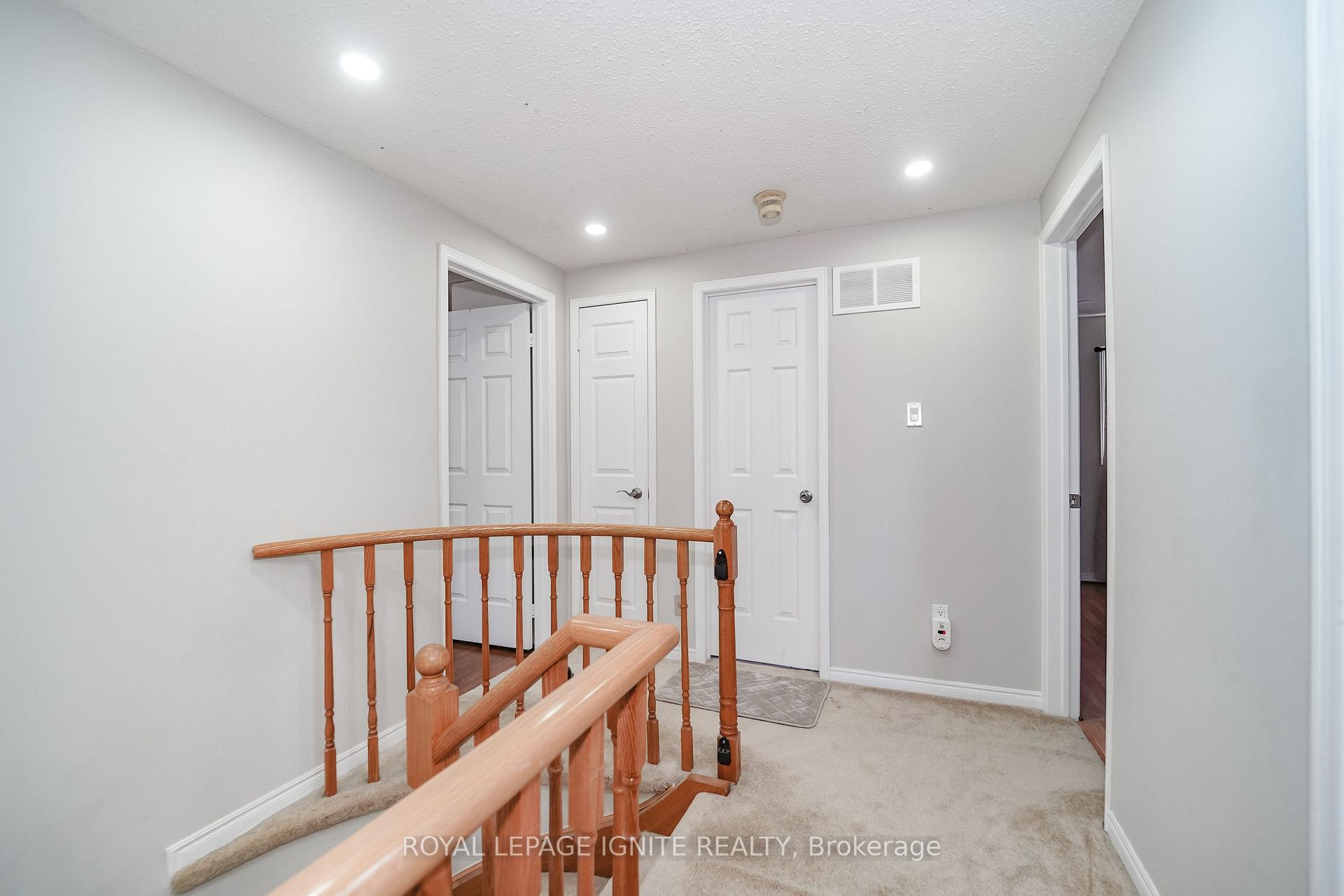 Photo 32 of 21 Halfmoon Square, Scarborough, Highland Creek — HOMEH