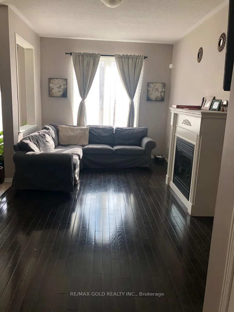 Photo 20 of 40 Loftsmoor Drive, Brampton, Sandringham-Wellington — HOMEH
