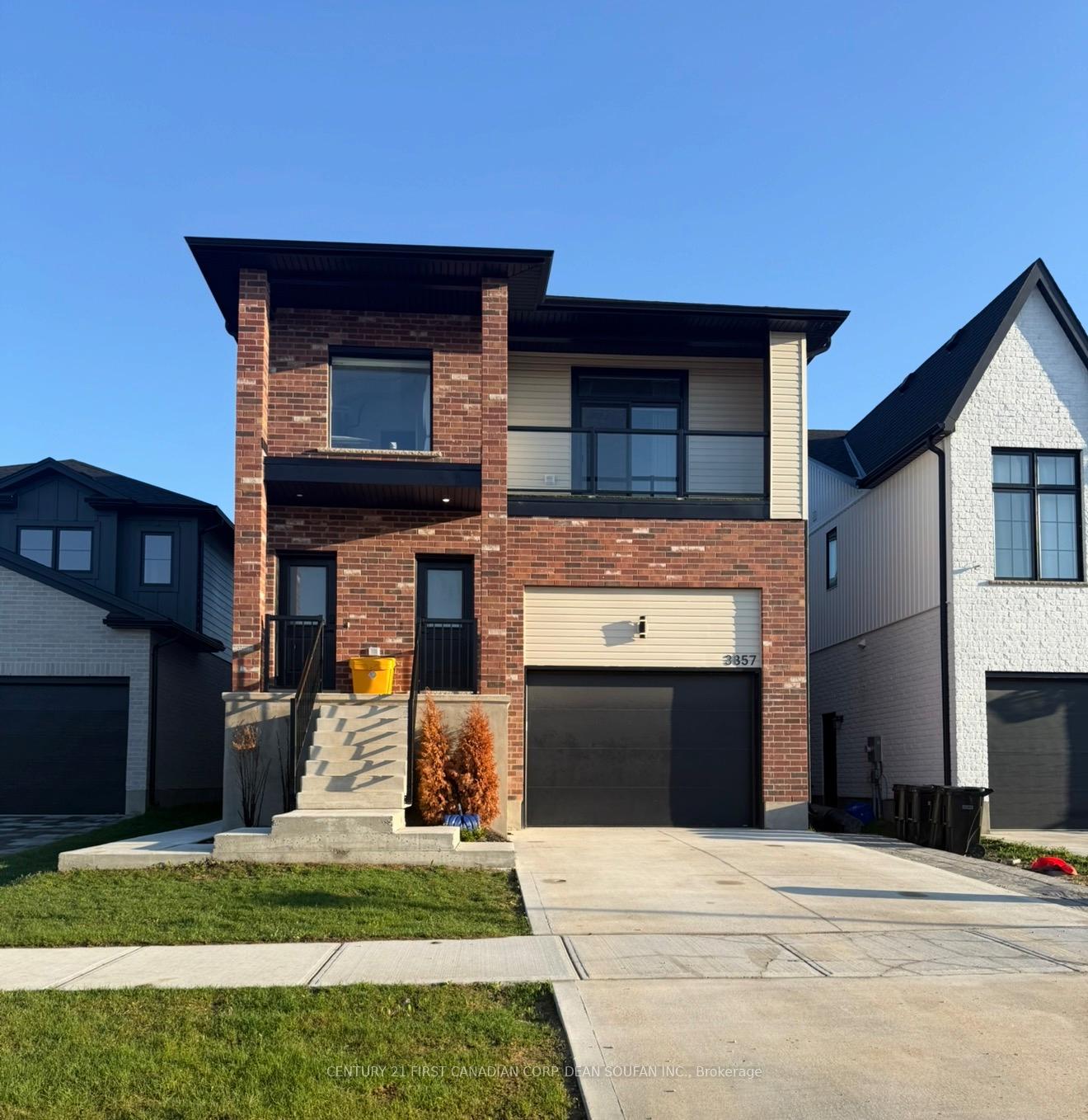 Photo 2 of 3857 Petalpath Way, London, South V — HOMEH