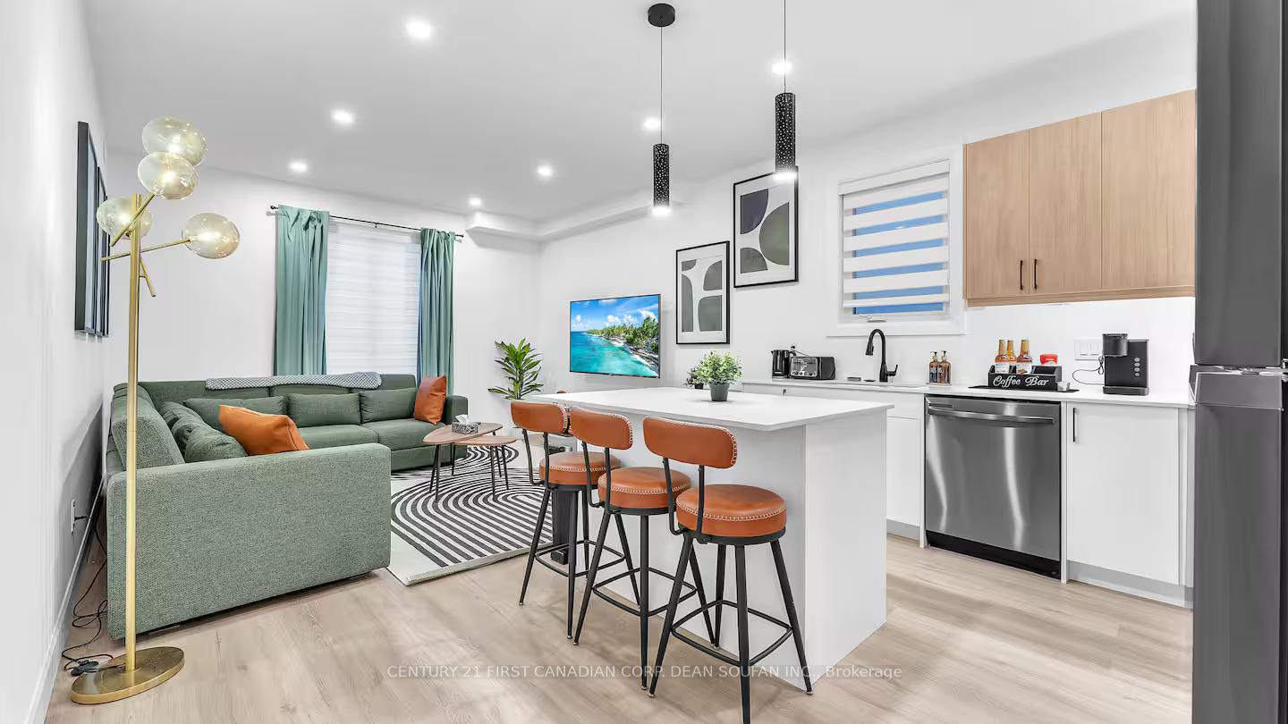 Photo 4 of 3857 Petalpath Way, London, South V — HOMEH