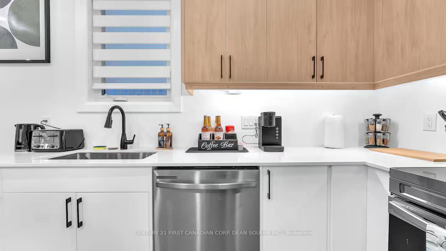 Photo 9 of 3857 Petalpath Way, London, South V — HOMEH